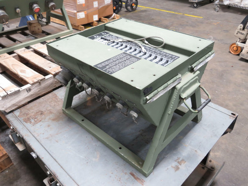 M40 A/P 97403-13229E6353 Power Distribution Circuit Breaker System 12 x 20 MAP 1 x 40 AMP  For Sale