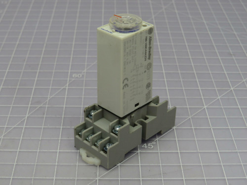 AB 700-HNC44AZ24  Relay w Socket Base  For Sale