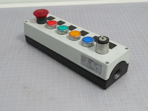 Siemens 3SU1856-0AA00-0AB1 IEC/EN 60947-5-1 Push Button Enclosure  For Sale