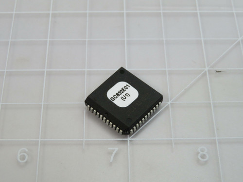 Atmel AT89C51RD2-UM  8-bit Microcontroller with 4K Bytes Flash  For Sale