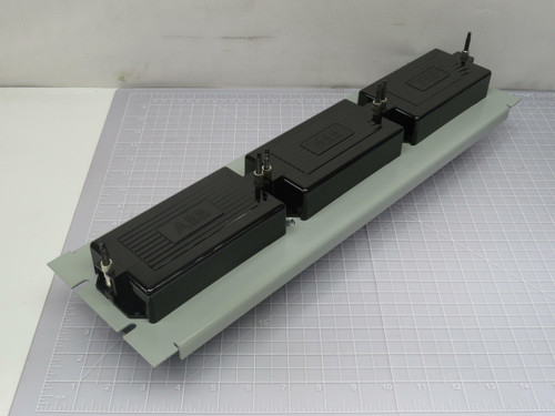 ABB FR3G001001001B  FT19-R Test Switch 3RU-CENTERE  For Sale