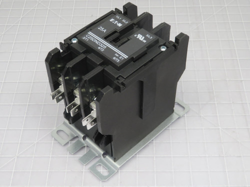 EATON C25DND325 DEFININITE PURPOSE 3 POLE CONTACTOR 25 AMP T200144