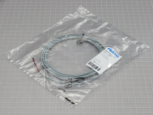 Festo  NEBV-H1G2-P-2.5-N-LE2  Plug Socket with Cable  For Sale