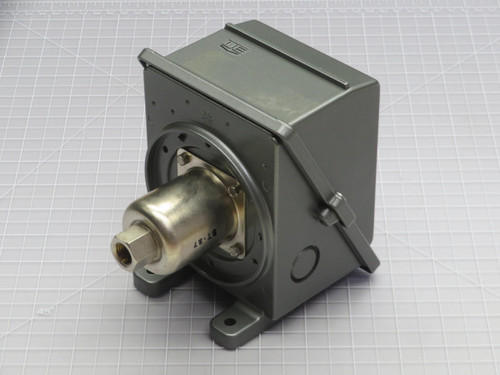 United Electric  J402-156
  Pressure Switch  For Sale