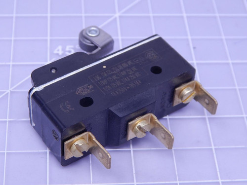Micro Switch BZ-7RW8225551-D6 Basic / Snap Action Switch SPDT 15 A 250 Vac Roller Lever ACTR T122167 For Sale Micro Switch BZ-7RW8225551-D6 Basic / Snap Action Switch SPDT 15 A 250 Vac Roller Lever ACTR T122167 For Sale