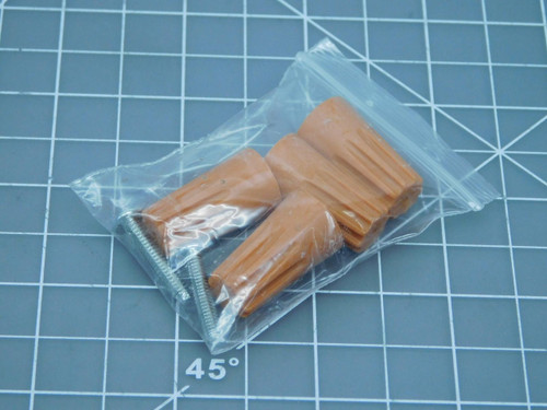 Lot of 500    Packs of Orange Electrical Twist On Wire Connectors For Sale