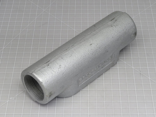 Crouse-Hinds C57  1-1/2 in Condulet  For Sale