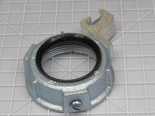 LOT OF 82 LA-2 214 CU9AL CONDUIT CONNECTOR T192268