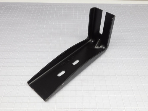 LOT OF 36 MH-001000-000 BOTTOM BRACKET CANOPY T192283