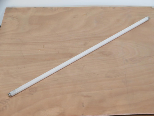 LOT OF 20 EIKO LED12WT8/48/850-G8DR TUBE LIGHT T210019