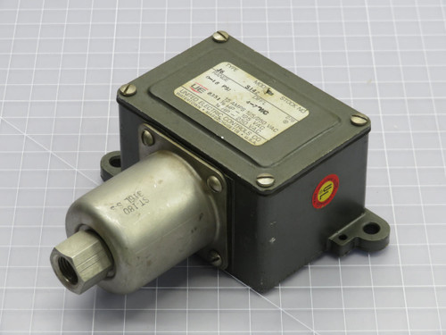 UNITED ELECTRIC J6 S142 PRESSURE SWITCH T218604