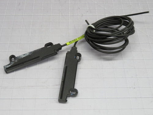 KEYENCE FU-E40 PROXIMITY SWITCH T216995 KEYENCE FU-E40 PROXIMITY SWITCH T216995