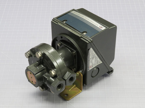 United Electric   J300K 9750  Pressure Switch  For Sale