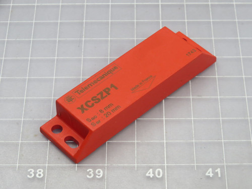 TELEMECANIQUE  XCSDMP501L01M12  CODED MAGNETIC SWITCH  For Sale