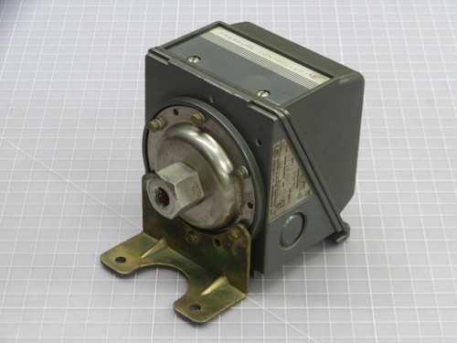 UNITED ELECTRIC  J302 554    For Sale