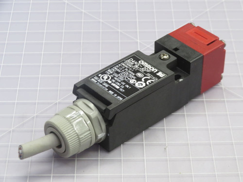 OMRON D4NS-2DF SAFETY DOOR SWITCH T263442