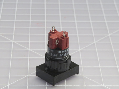 USED LOT OF 7 EAO 31-261.025 PUSHBUTTON SWITCH T265014 For Sale