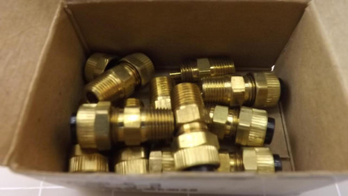 LOT OF 10 PARKER X68P-5-2 FITTINGS T23615