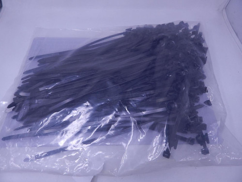 Lot of 1000 HellermannTyton T120RFT9A Fir Tree Mount Cable Tie Black 100/pkg T127649 For Sale