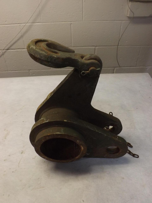 2540-01-226-7139 LIFT ADAPTER TOW HOOK ASSEMBLY (RH) (45152) 1481830W T48585