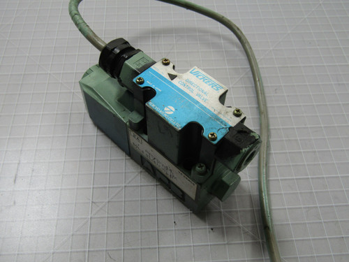 Vickers DG4V-3-2A-M-P7-H-7-50-JA100  Directional Control Valve  For Sale