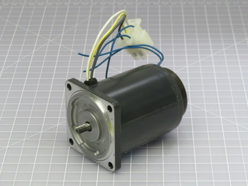 Oriental Motor 21K6RGN-AUL XS907661 Speed Control Motor 6W 2uF 0.17 A 4 P  For Sale Oriental Motor 21K6RGN-AUL XS907661 Speed Control Motor 6W 2uF 0.17 A 4 P  For Sale