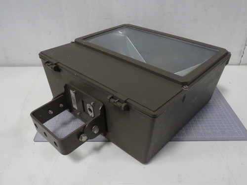 Appleton  GAM771PMT Type M-135 PSMH Electric Lighting Luminaire 120/277  400 Watts  For Sale