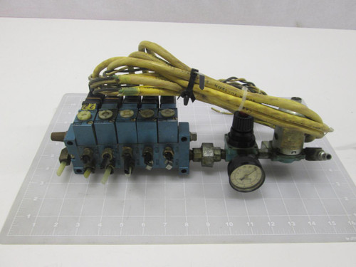 LOT OF 5 MAC WILKERSON 613B-11-111JB F00-02-000 R00-02-000 SOLENOID VALVES W/ MANIFOLD AND REGULATOR T64059