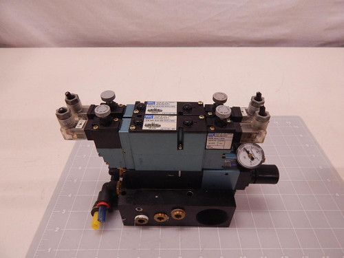LOT OF 2 MAC 92B-FBA-BJG-DM-DDAJ-4KG SOLENOID VALVES W/ MANIFOLD T80246