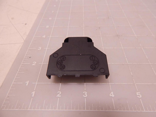 US01P0634361 12103536 AUTOMOTIVE CONNECTORS STR/REL PLUG COVER ECMSC T84209