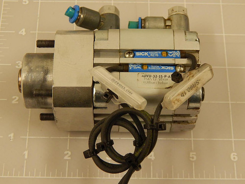 FESTO ADVU-32-15-P-A 1023973 RZT6 COMPACT CYLINDER W/ SENSORS T85941