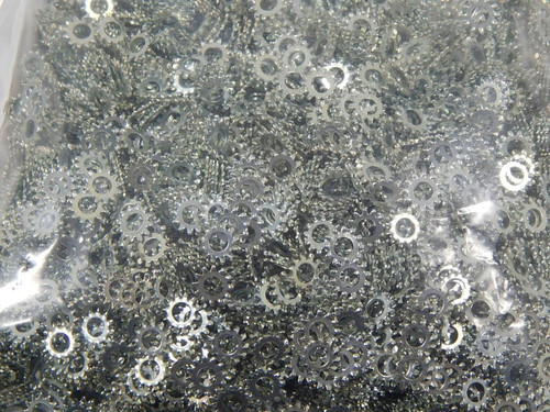 Lot of 3600 Fastenal 10173-01944, 3094 Lock Washers #6 T90178 For Sale