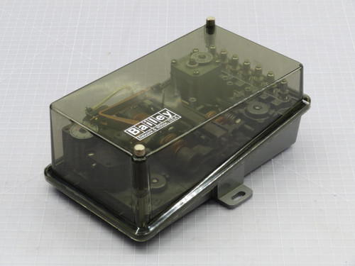 Used BAILEY FC210 PNEUMATIC CONTROLLER T209762 surplus at a great price