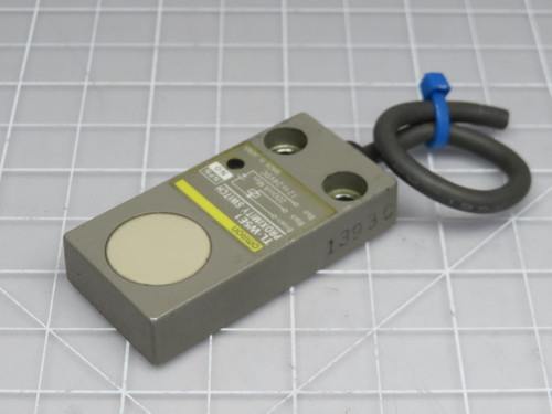 Omron TL-W5E1 Inductive Proximity Sensor Switch - 12-24VDC, 5mm Range, NPN Output