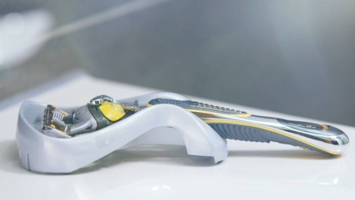 Tips for cleaning your razor