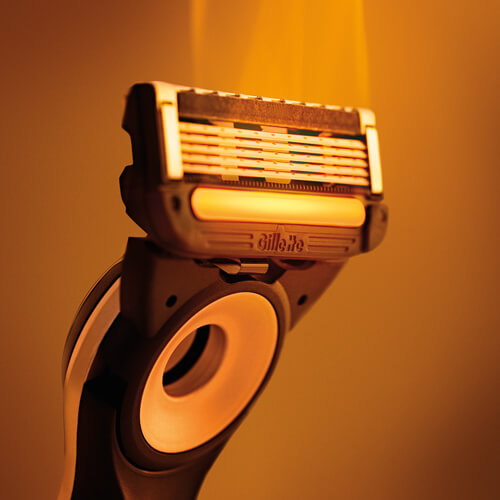 Gillette Labs Heated Razor for a Straight Razor like Shave