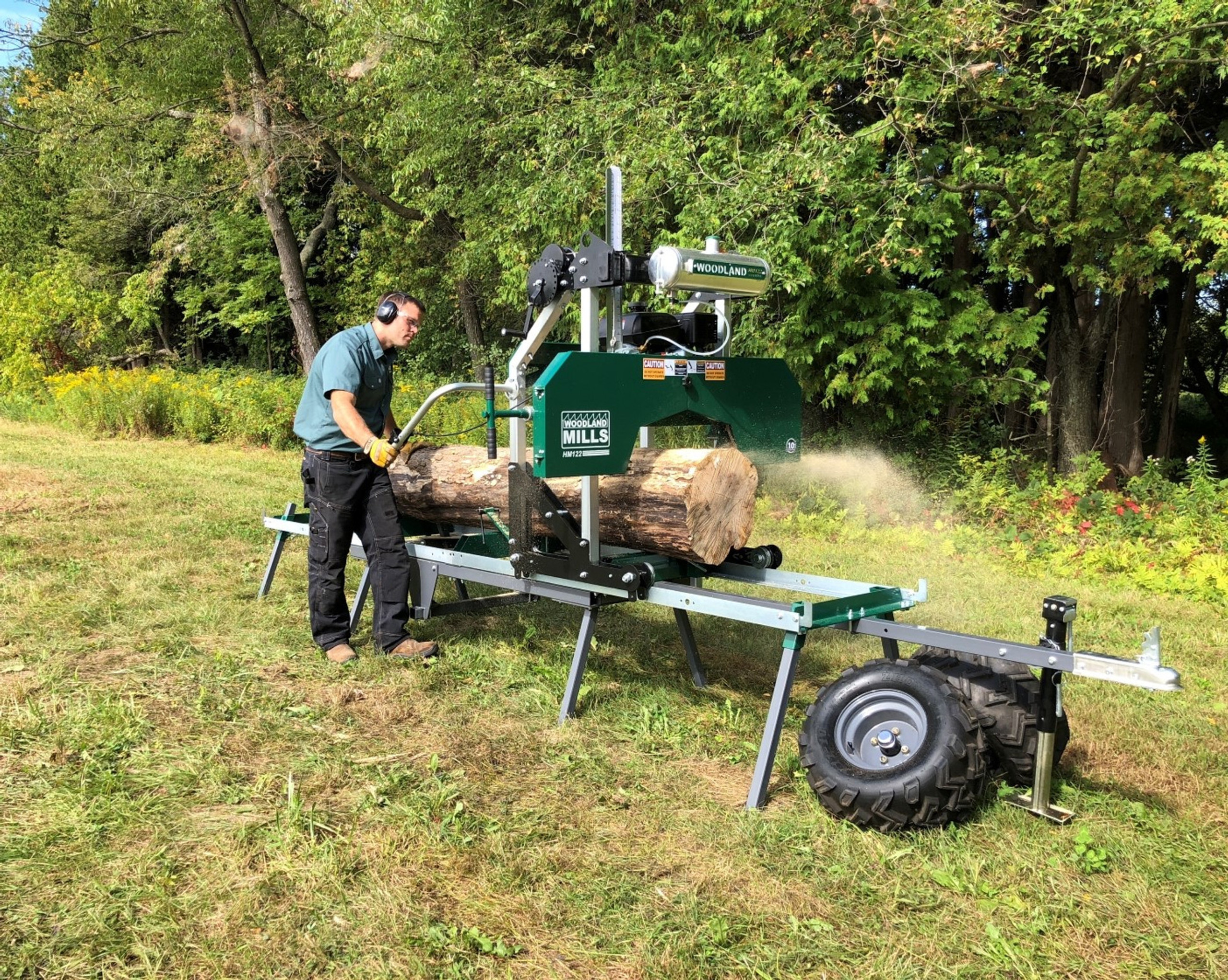 HM122 Bushlander® Trailer & Sawmill