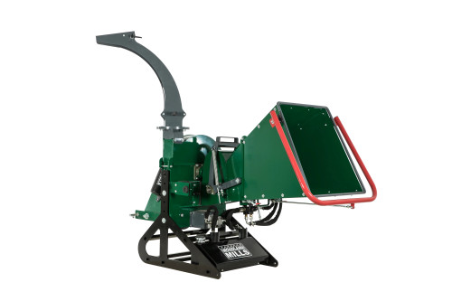 WC88 8" PTO Wood Chipper : accessoire de déchiquetage robuste de Woodland Mills pour un déchiquetage efficace du bois.