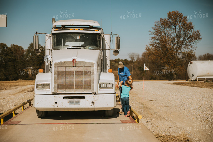 Farm Dad and Kid in Farmyard 7027