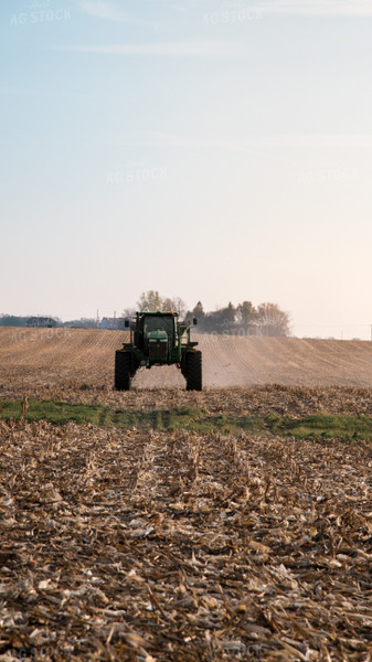 Spreading Dry Fertilizer 26117