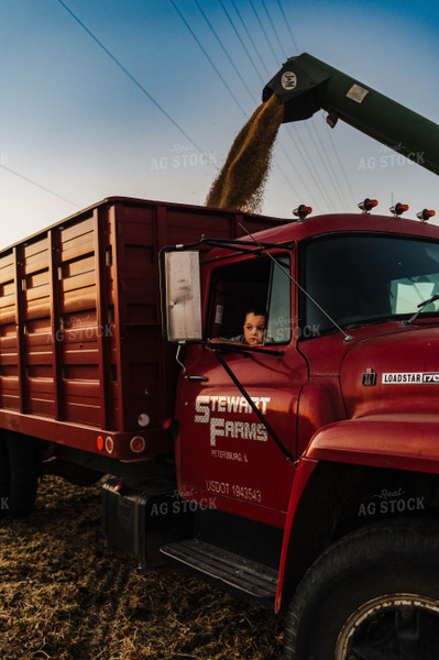 Farm Kid in Truck 115094