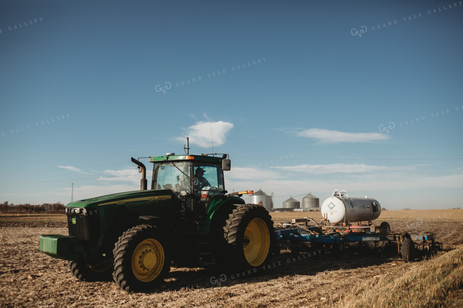 Applying Anhydrous Ammonia in Field 3605