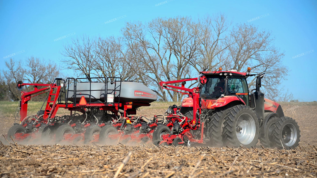 Planting on Hilly Ground 25087