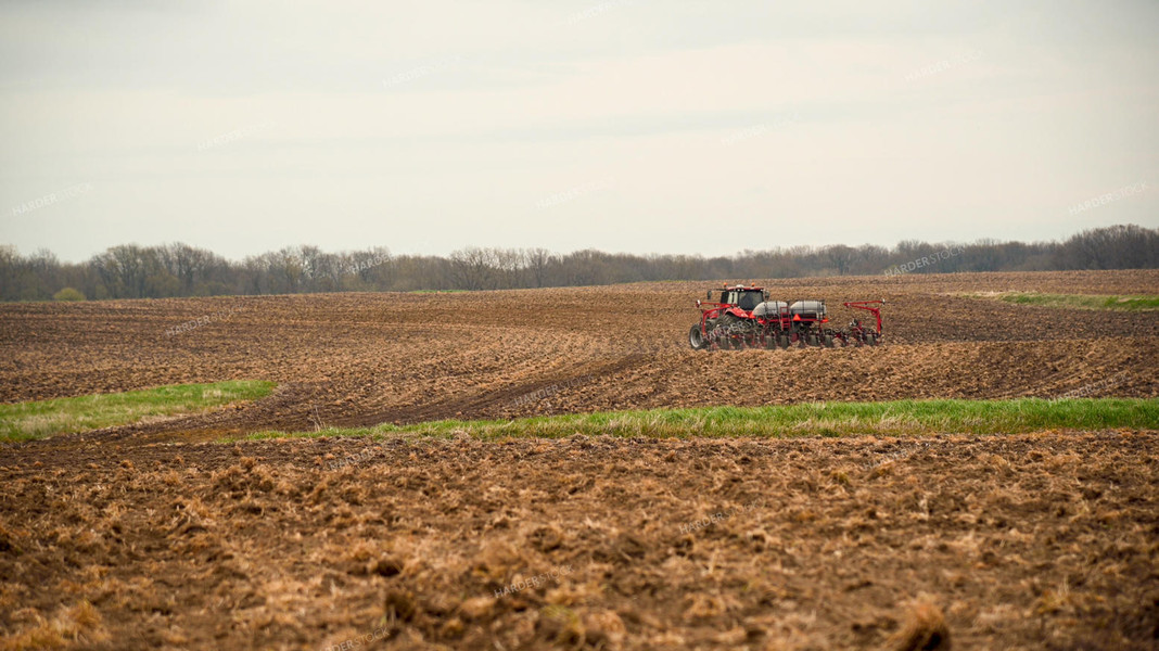 Planting into Tilled Cover Crops 25128