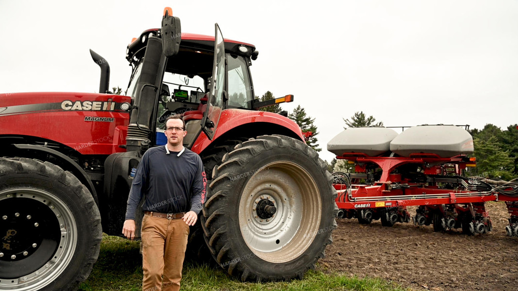 Farmer Climbing out of Planter 25147