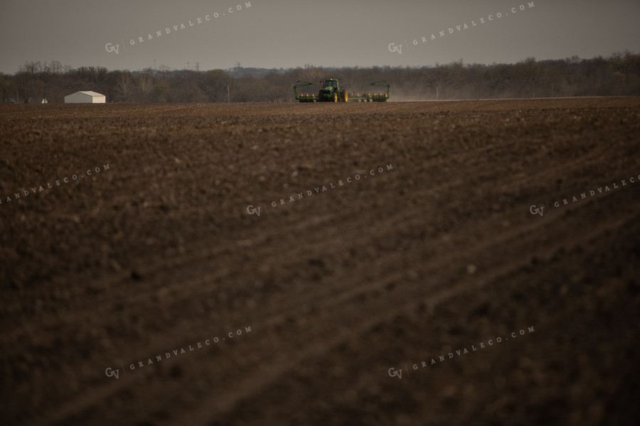 Planting with Tractor and Planter 5453