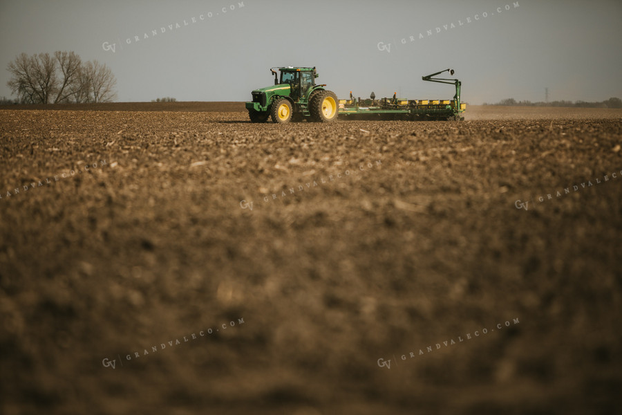 Planting with Tractor and Planter 5475