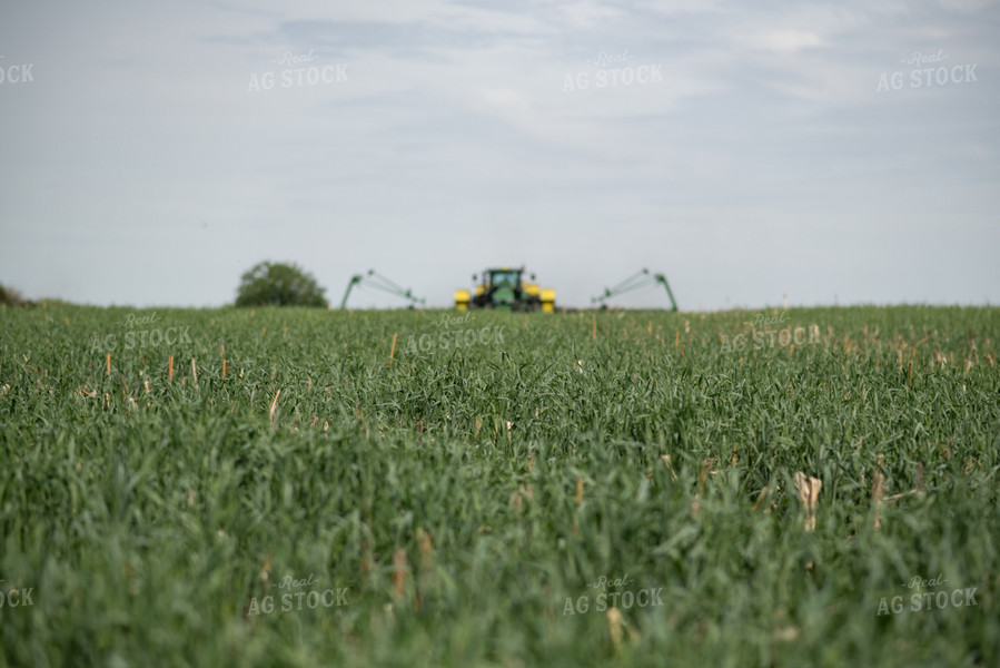 Planter in Field 76114