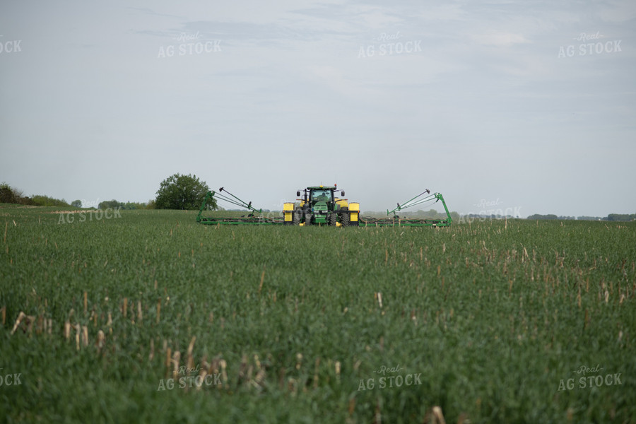 Planter in Field 76115