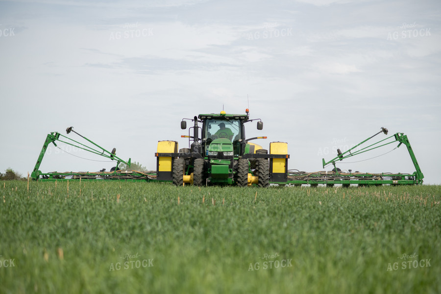 Planter in Field 76118